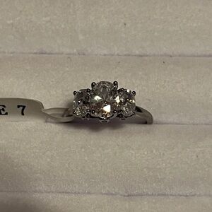 Dazzling Silver Triple Gemstone Ring